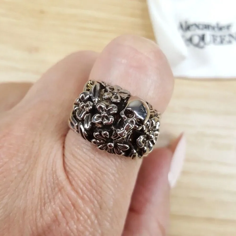 ALEXANDER MCQUEEN Jewelry Mens Size 10 / 21 Ring Silver Floral Skull $350
